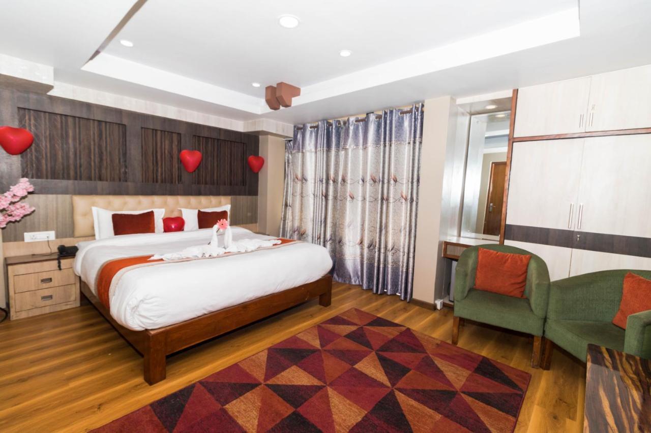 Hotel Marinha Kathmandu Bagian luar foto