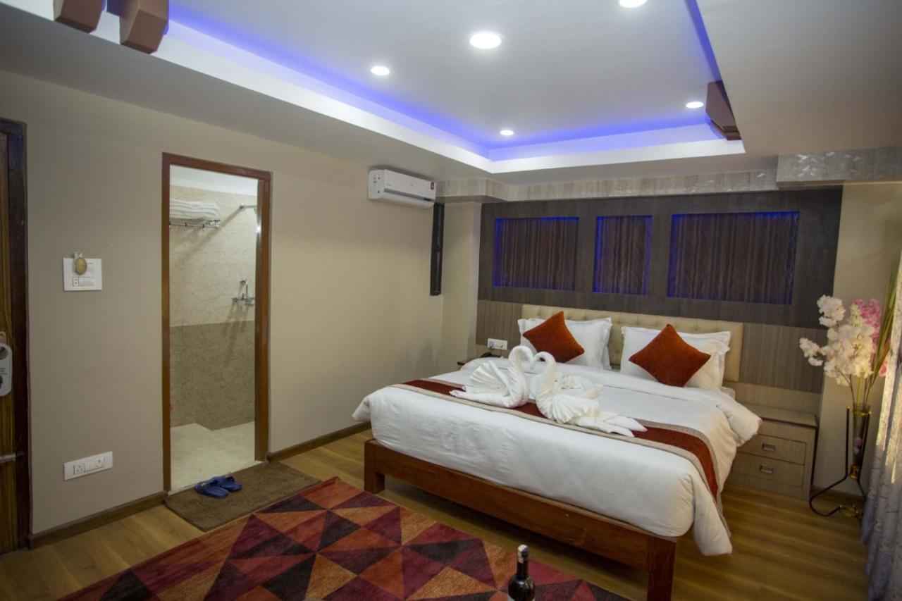 Hotel Marinha Kathmandu Bagian luar foto