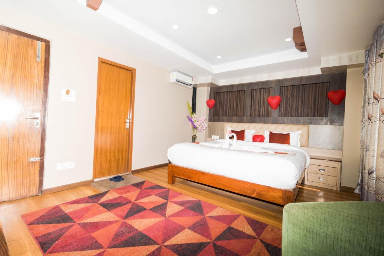Hotel Marinha Kathmandu Bagian luar foto