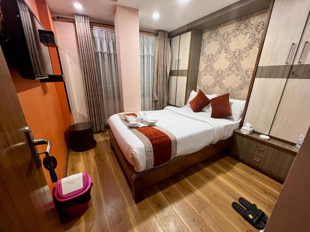 Hotel Marinha Kathmandu Bagian luar foto